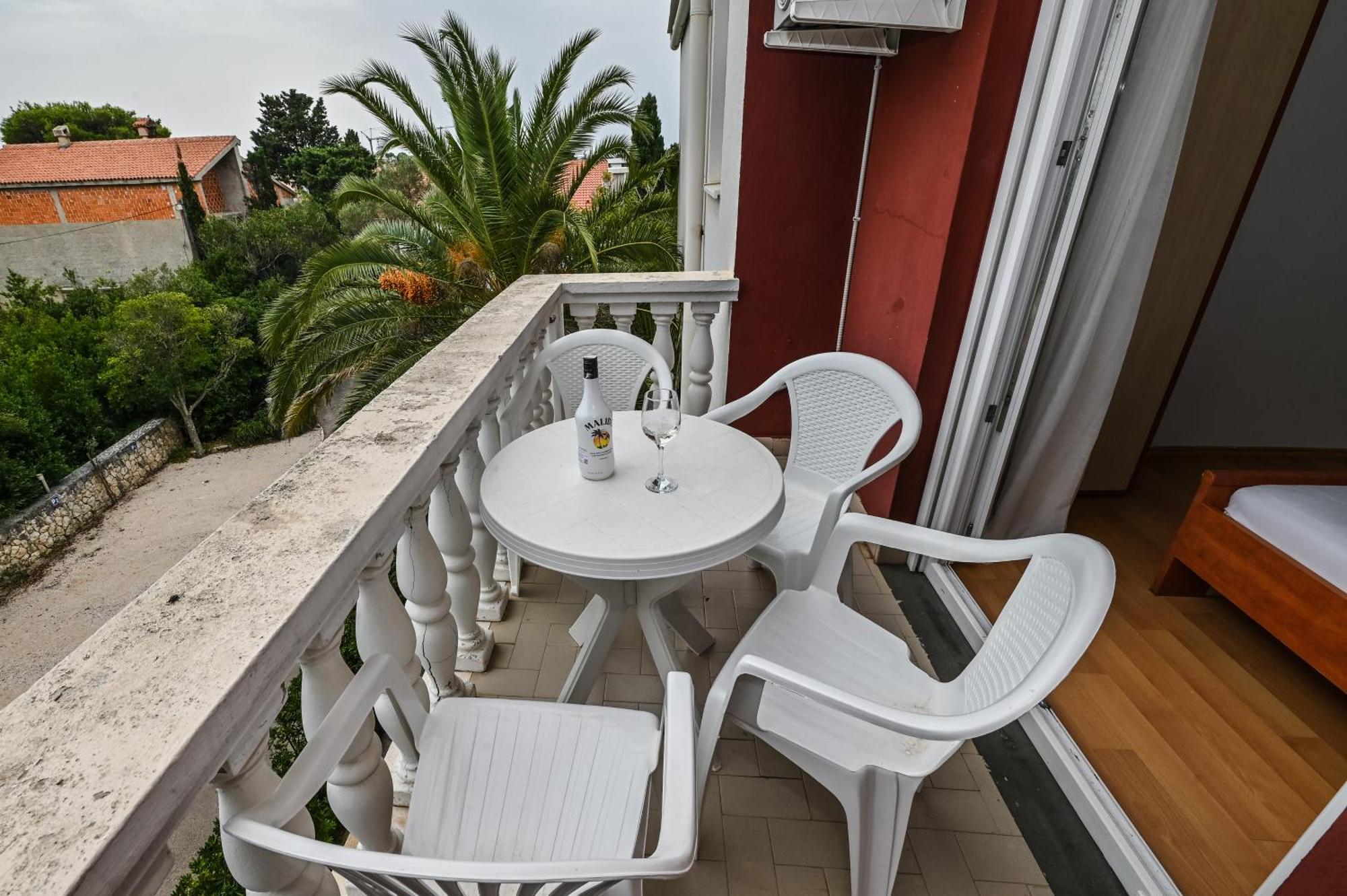 Seagull Pool Apartments & Studios نوفاليا المظهر الخارجي الصورة