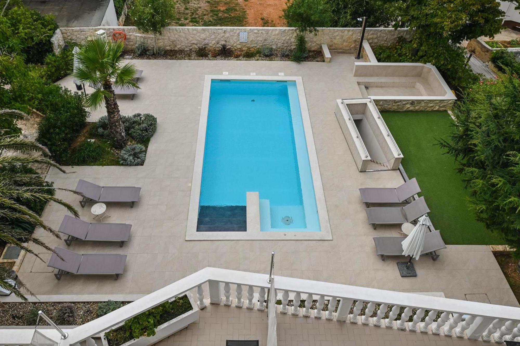 Seagull Pool Apartments & Studios نوفاليا المظهر الخارجي الصورة