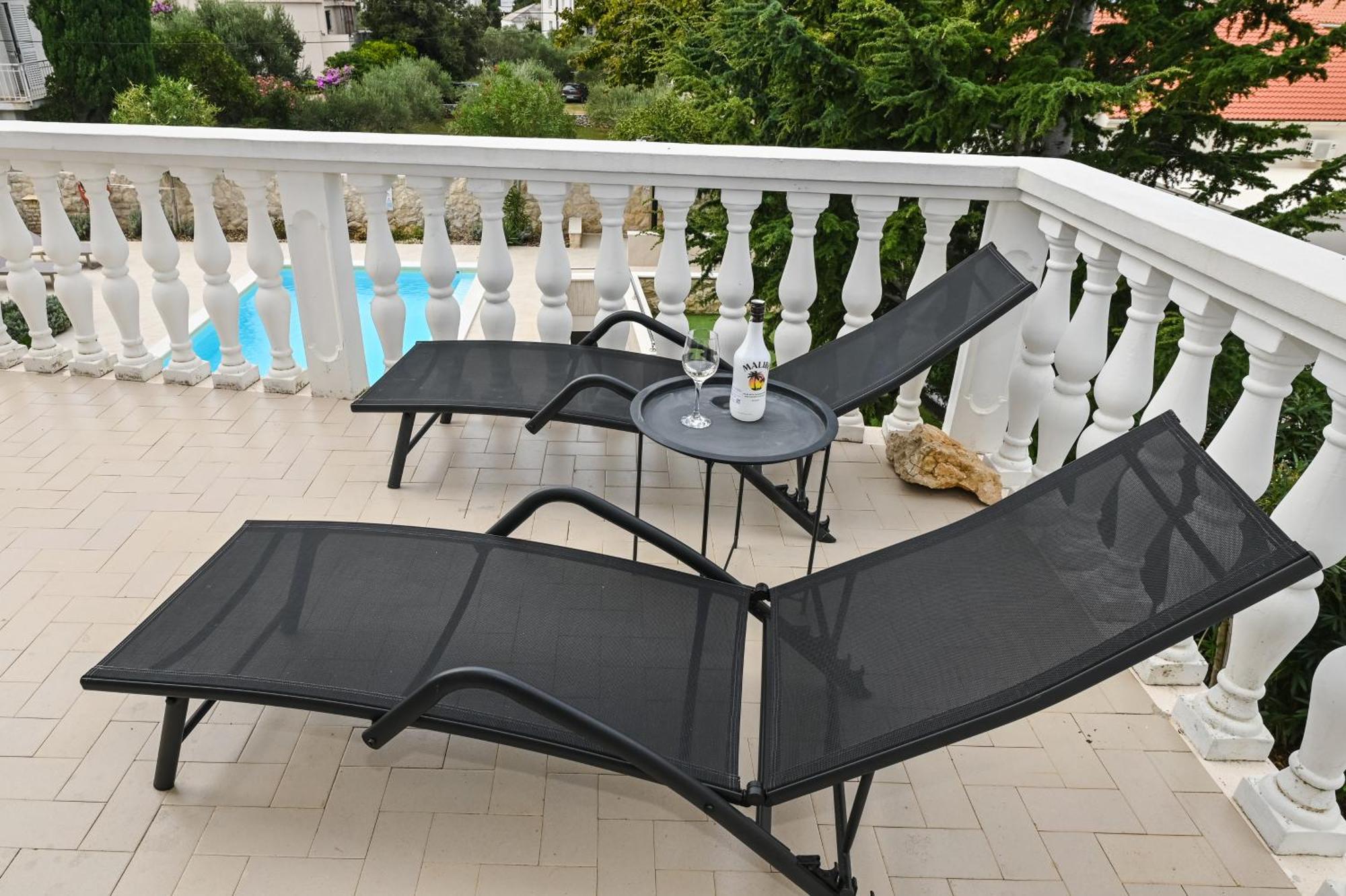 Seagull Pool Apartments & Studios نوفاليا المظهر الخارجي الصورة