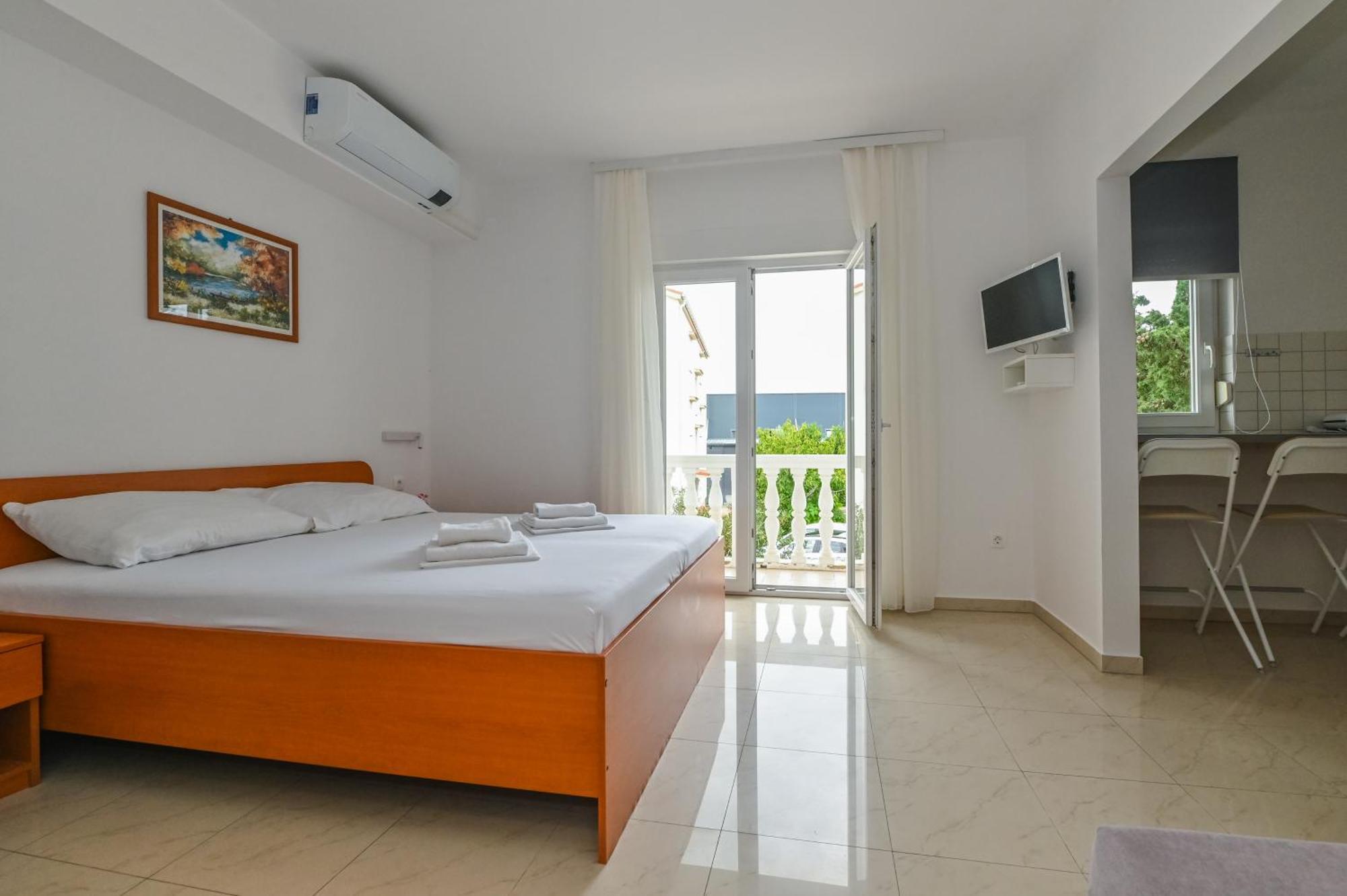 Seagull Pool Apartments & Studios نوفاليا المظهر الخارجي الصورة