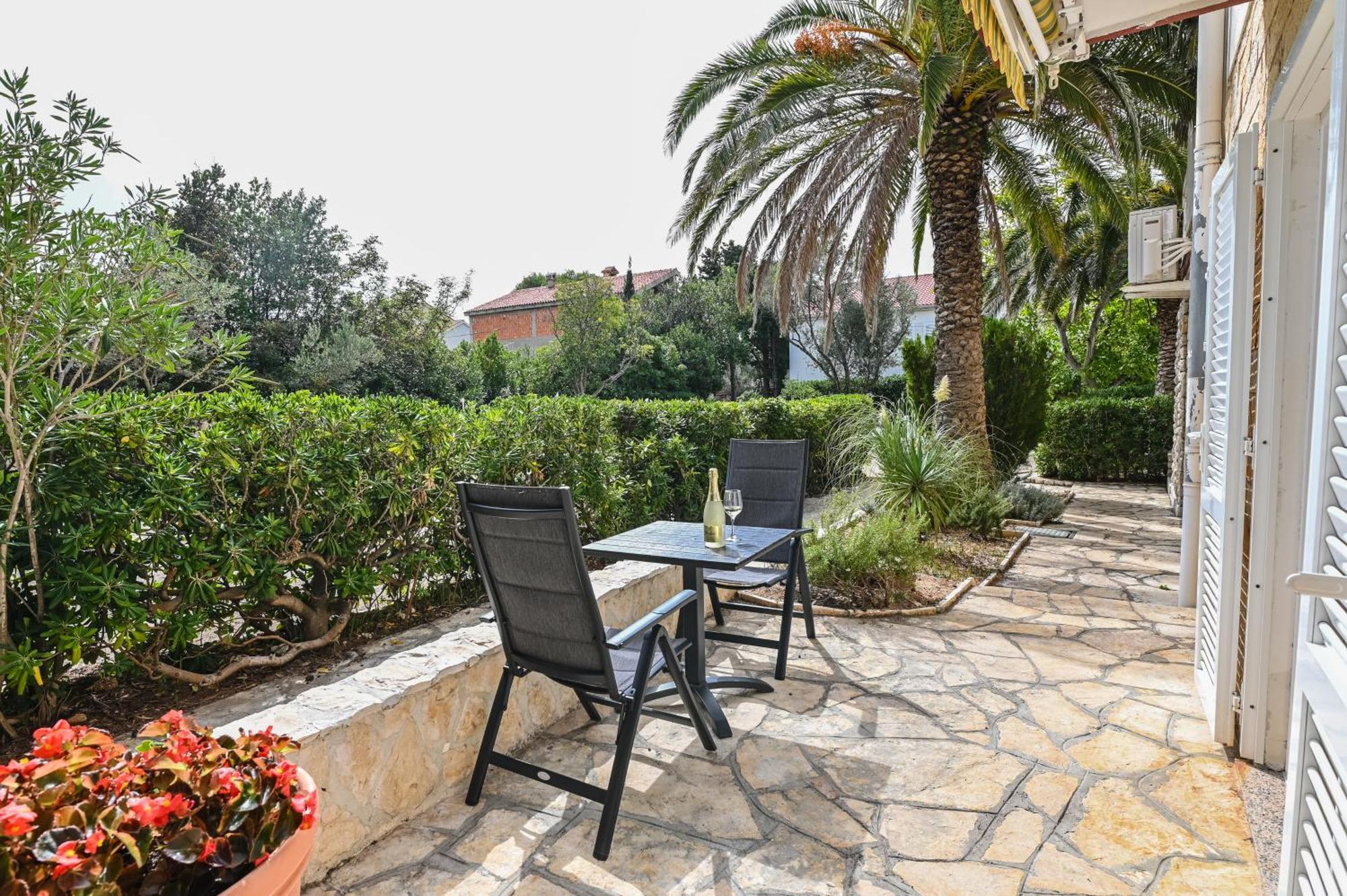 Seagull Pool Apartments & Studios نوفاليا المظهر الخارجي الصورة