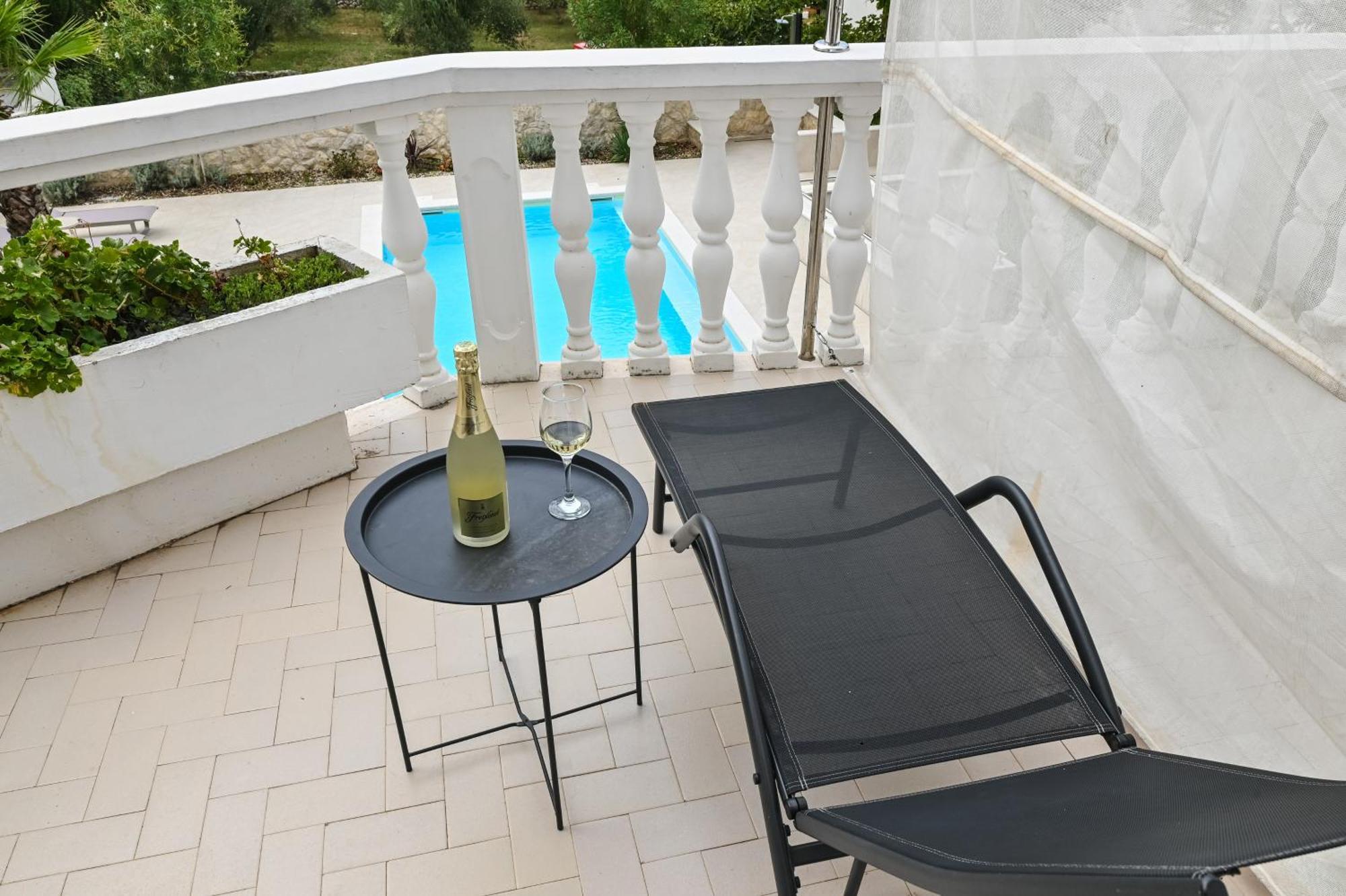 Seagull Pool Apartments & Studios نوفاليا الغرفة الصورة