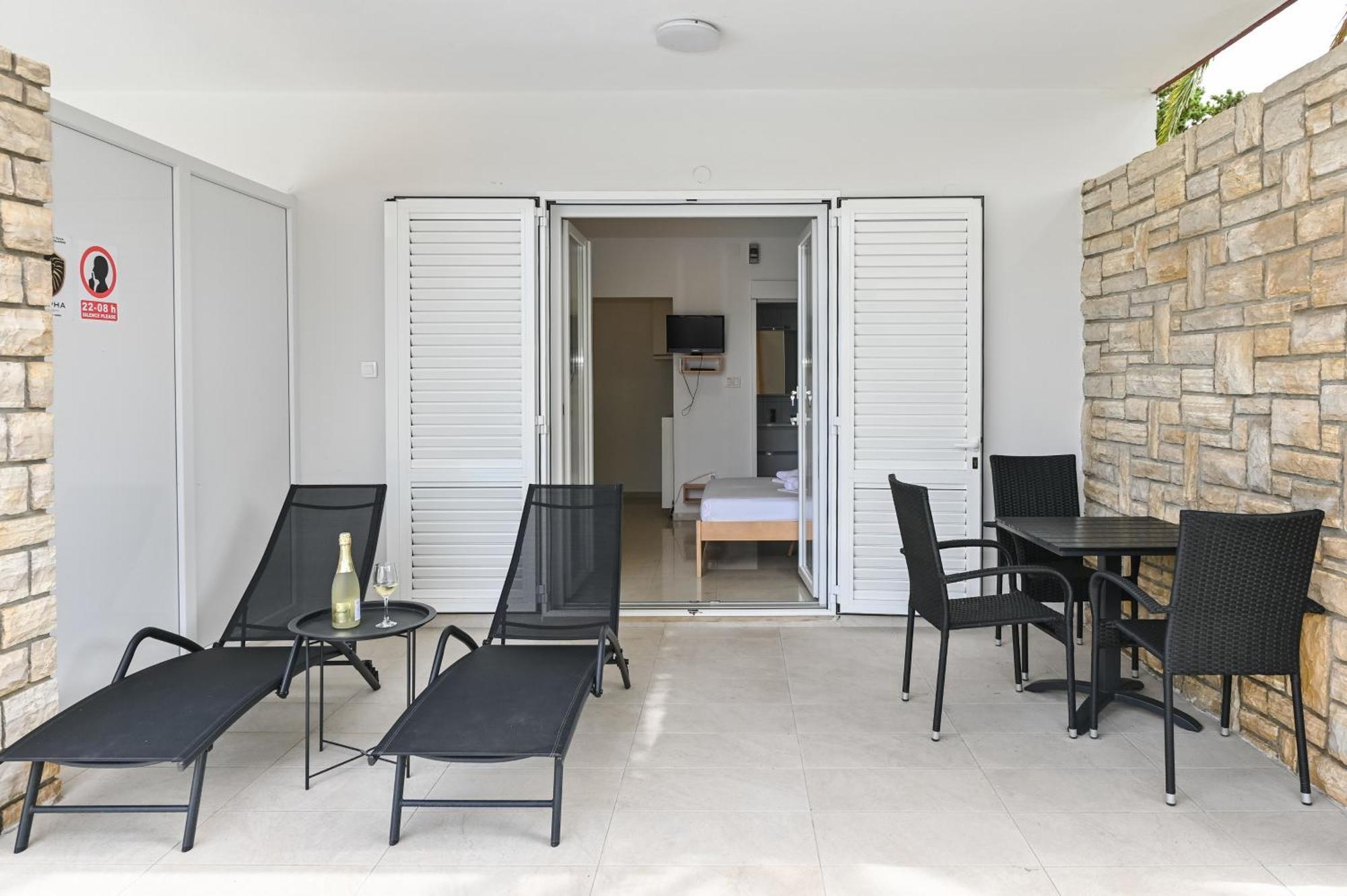 Seagull Pool Apartments & Studios نوفاليا الغرفة الصورة